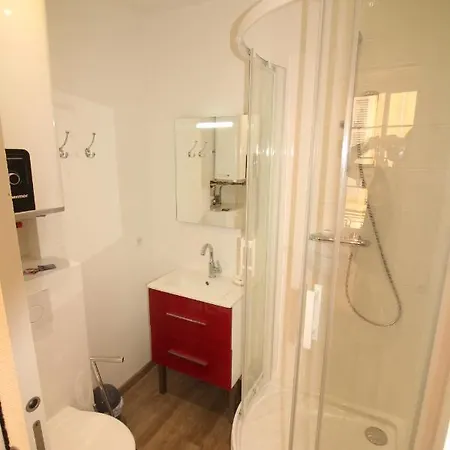 Charming 2-Bedroom Apartment With Quality Amenities In Old Cannes * Cannes